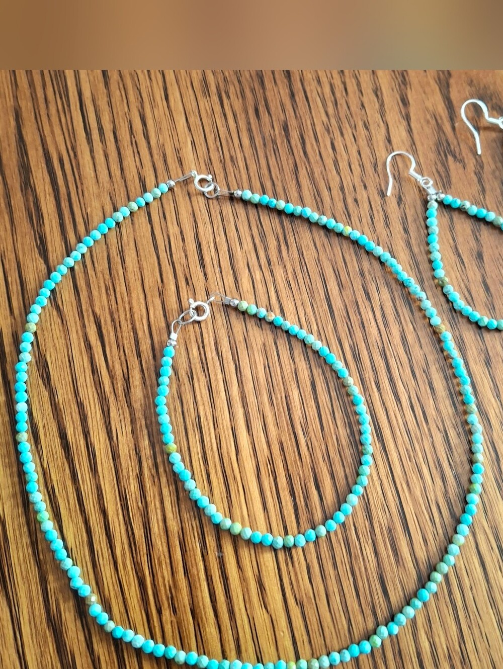 Set Turquoise Faceted Beaded Stone Necklace, Bracelet And Earrings